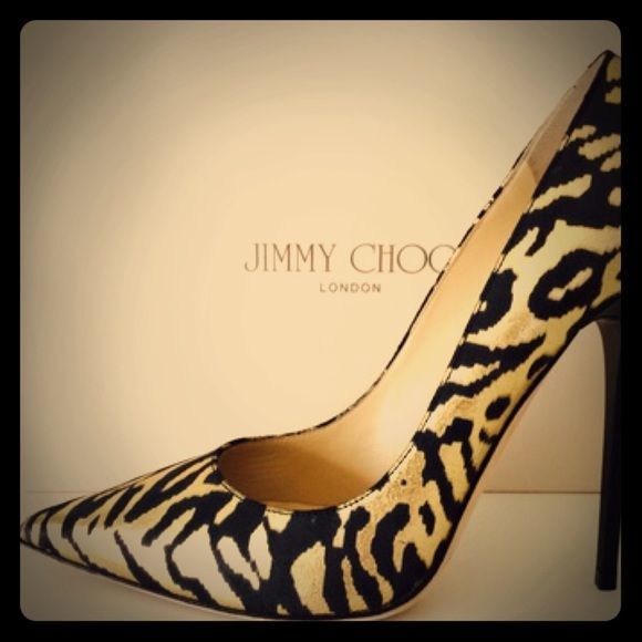 ✨REVIEWING OFFERS✨ $995💥JIMMY CHOO ZEBRA PUMPS💥 - Picture 2 of 2